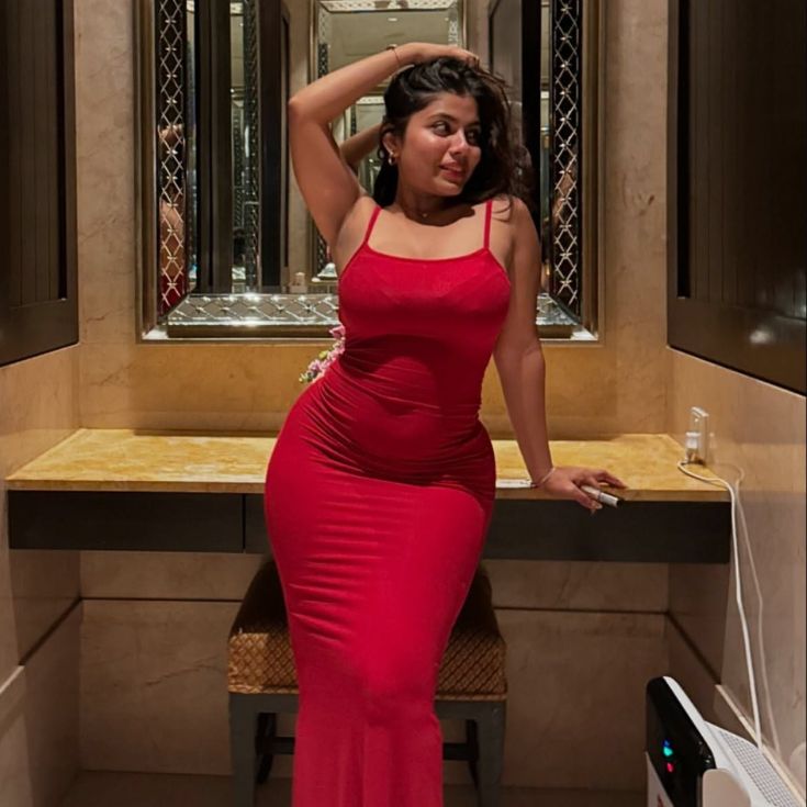 Affordable Escort Service DLF Phase 1